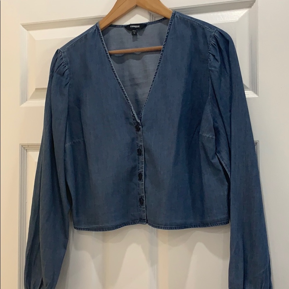 Express Cropped Button Front Shirt